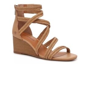 NWOT Lucky Brand Jifinya Wedge Sandal